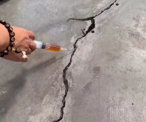莱州混凝土裂缝修补技术详解​